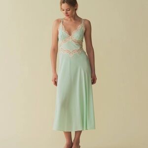 NWT Doen Venus Dress in Crème de Menthe